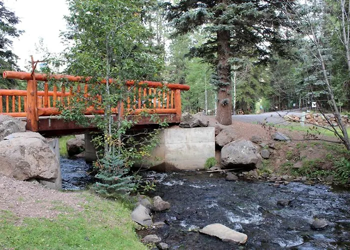 Spacious Two-bedroom Set On A In The White Mountains In Greer, Arizona Holiday home